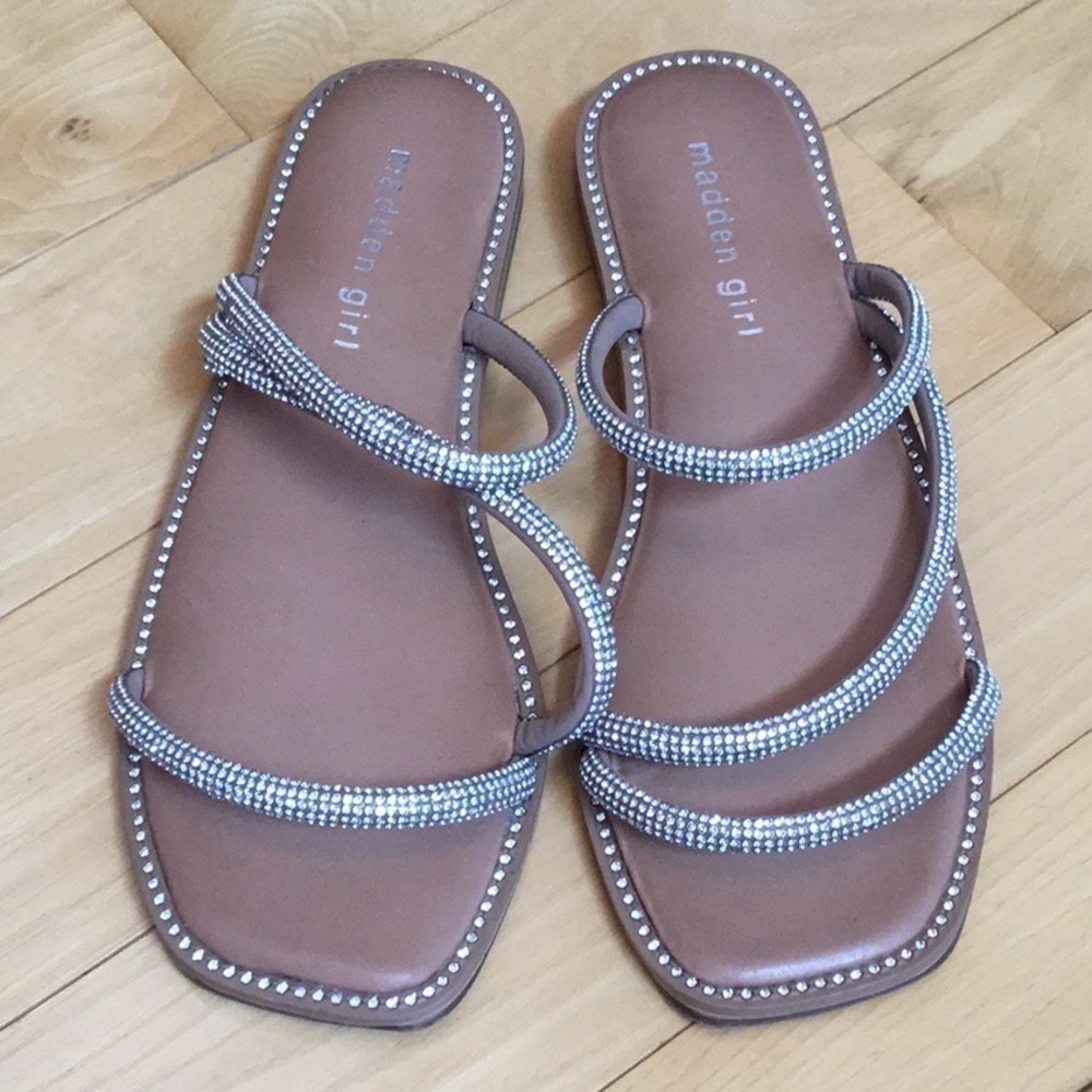 MADDEN girl starle slide on sandals with diamond like bling. Women’s size 6.5 - Picture 5 of 16